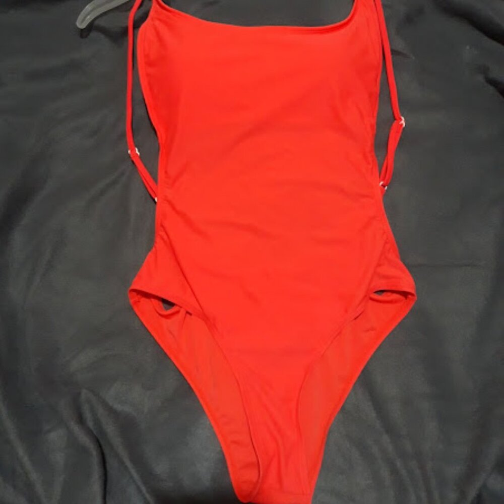 THE PAMELA - Size Large - Sunny Co Company - Ruby